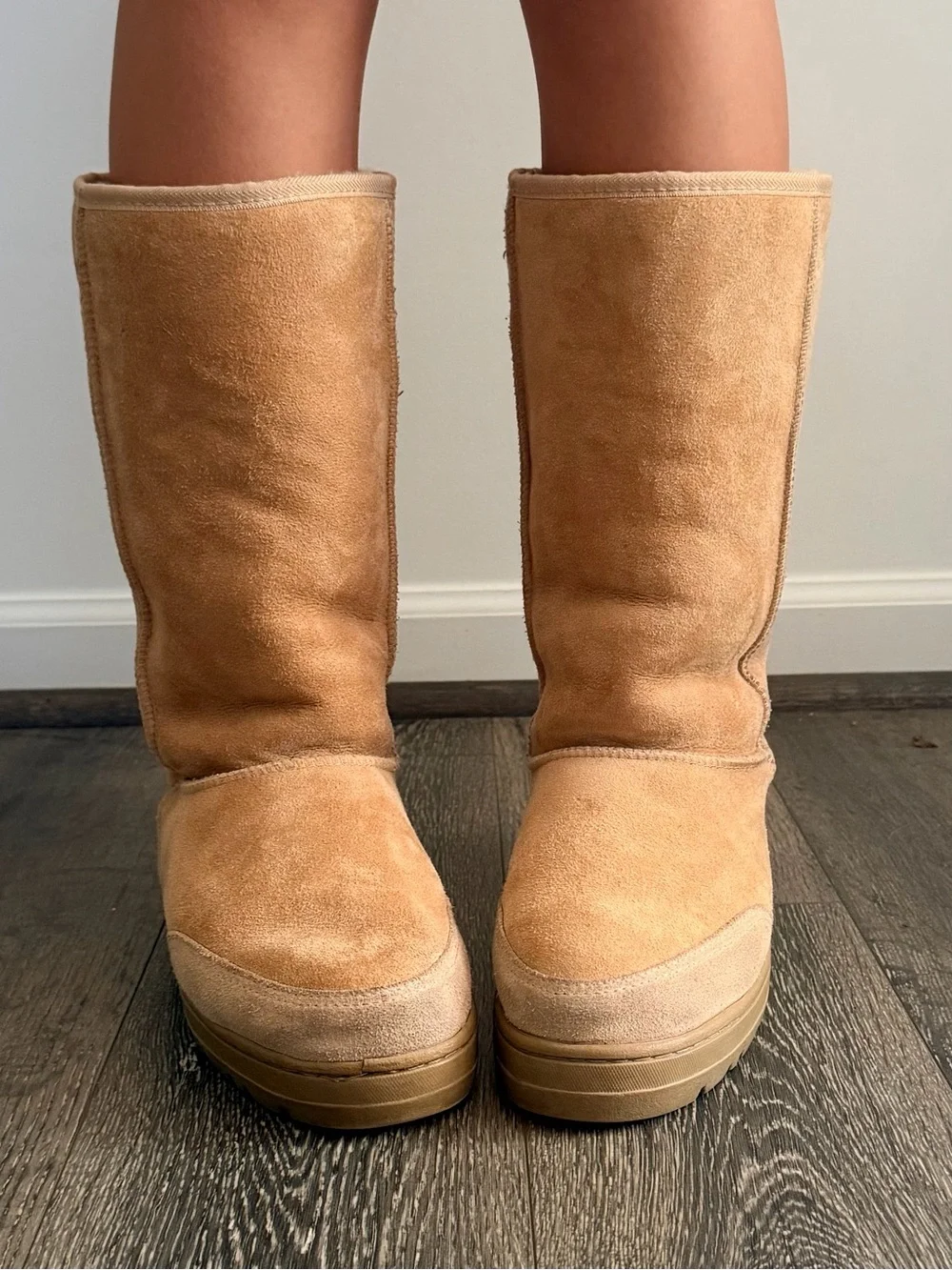 UGG Classic Tall Suede Winter Boot in Tan size 9
